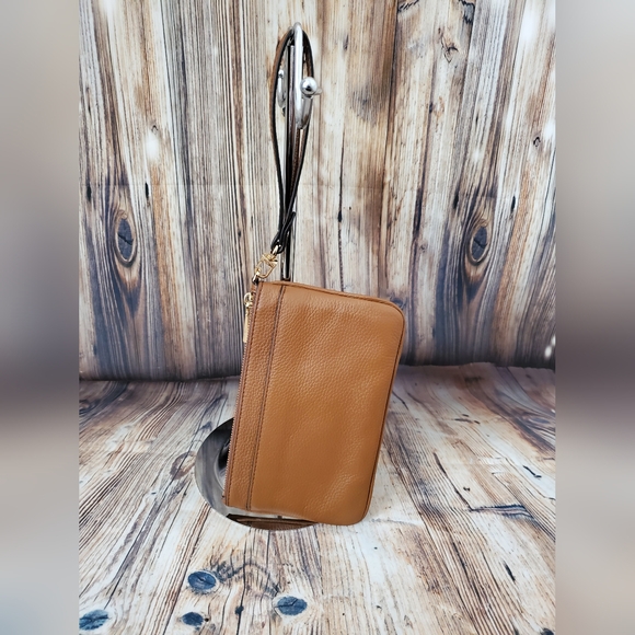 Michael KorsJet Set Charm Medium Top Zip Wristlet - Picture 2 of 9